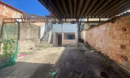 Casa com 2 quartos à venda no Industrial, Contagem 