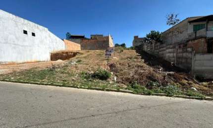 Terreno à venda em Masterville, Sarzedo 