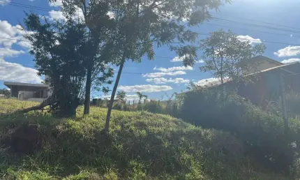Lote em condomínio á venda no serra dos bandeirantes