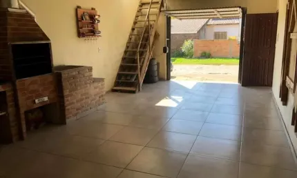 Casa para Venda em Torres, Curtume, 3 dormitórios, 2 banheiros, 1 vaga