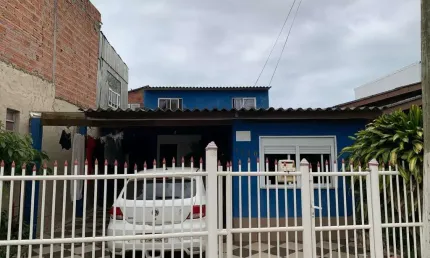 Casa para Venda em Torres, Stan, 4 dormitórios, 2 banheiros