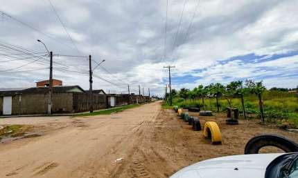 Terreno Murado de 360m² em Marechal Deodoro – Localização Privilegiada!
