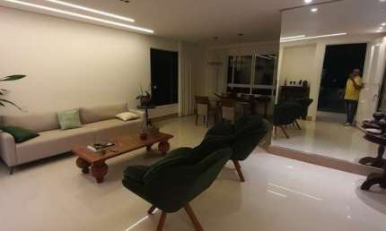 Casa Duplex para locação no cond Alphaville Litoral Norte 1, Vila de Abrantes, Camaçari, 5 suítes, 1 sala, 8 banheiros, 4 vagas, 290m² área total.