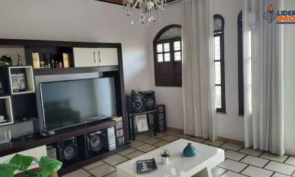Casa residencial para Venda em rua Pública no bairro Olhos D'água, Feira de Santana 3 quartos, 1 sala, 1 banheiro, 3 vagas . 270,00 m²