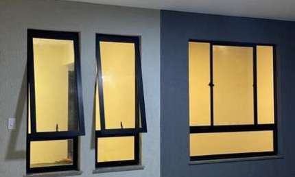 Casa residencial para Venda no Condomínio Dux, Sim, Feira de Santana, 3 quartos, 1 suíte, 1 sala, 1 banheiro, 2 vagas, 140m² área total.