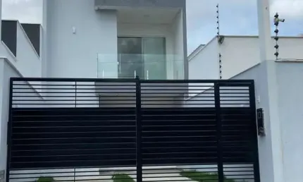 Casa Duplex residencial para Venda em rua pública, Parque Ipê, Feira de Santana, 3 quartos, 1 suíte, 1 sala, 1 banheiro, 2 vagas, 100m² área total.