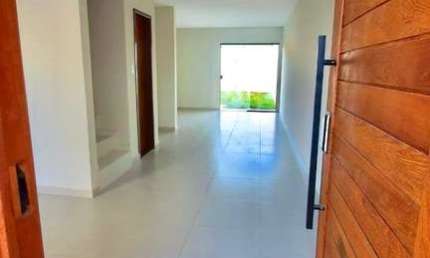 Casa residencial para Venda em rua pública, Sim, Feira de Santana, 3 quartos, 1 suíte, 1 sala, 1 banheiro, 1 vaga 125m² área total.