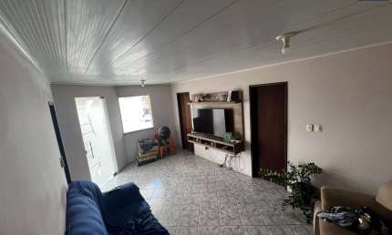 Casa residencial para Venda em rua pública, Parque Ipê, Feira de Santana, 3 quartos, 1 sala, 1 banheiro, 1 vaga, 180m² área total.