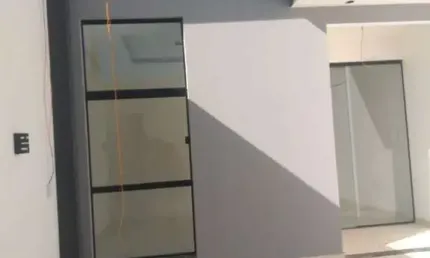 Casa residencial para Venda em rua pública, Conceição, Feira de Santana, 3 quartos, 1 suíte, 1 sala, 1 banheiro, 2 vagas, 125m² área total.