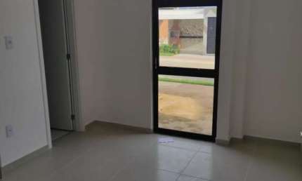 Casa residencial para Venda em condominio fechado no SIM, Feira de Santana, 3 quartos, 2 suítes, 1 sala, 3 banheiros, 1 vaga 80 m² área total.