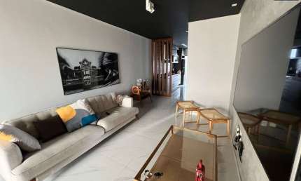 Casa residencial para Venda em rua pública, Mangabeira, Feira de Santana, 3 quartos, 1 suíte, 1 sala, 2 banheiros, 1 vaga, 208m² área total.