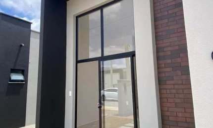 Casa residencial para Venda Condomínio fechado, Sim, Feira de Santana, 2 quartos, 1 suíte, 1 sala, 2 banheiros, 1 vaga, 190m² área total.