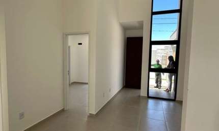 Casa residencial para Venda em Condomínio fechado, Sim, Feira de Santana, 3 quartos, 1 suíte, 1 sala, 1 banheiro, 2 vagas, 100m² área total.