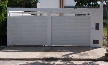 Casa residencial para Venda em rua Pública no Sim, Feira de Santana, 3 quartos, sendo 1 suíte, 1 sala, 2 banheiros, 1 vaga 80 m² área total