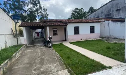 Casa residencial para Venda em rua pública, sobradinho, Feira de Santana, 3 quartos, sendo 1 suíte, 1 sala, 2 banheiros, 3 vagas