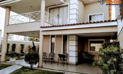 Casa Duplex, 3 Suítes, Piscina, Área Gourmet, no Condomínio Bosque Imperial, na Fraga Maia, em Feira de Santana, Área Total 406 m².