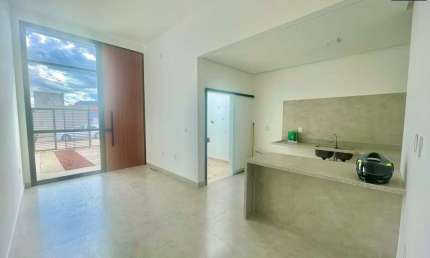 Casa residencial para Venda em Rua Pública, Mangabeira, Feira de Santana, 3 quartos, sendo 1 suíte, 1 sala, 2 banheiros, 1 vaga 80 m² área total
