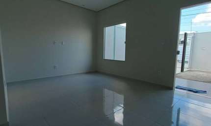 Casa residencial para Venda em rua pública, Mangabeira, Feira de Santana, 3 quartos, 1 suíte, 1 sala, 2 banheiros, 2 vagas, 100m² área total.