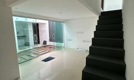 Casa residencial para Venda em Condomínio fechado, Sim, Feira de Santana, 3 quartos, 2 suítes, 1 sala, 3 banheiros, 1 vaga