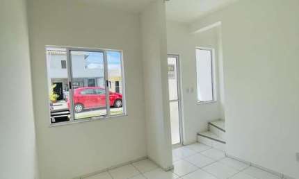 Casa residencial para Venda em condomínio fechado, Papagaio, Feira de Santana, 2 quartos, 1 sala, 1 banheiro, 1 vaga, 70m² área total.