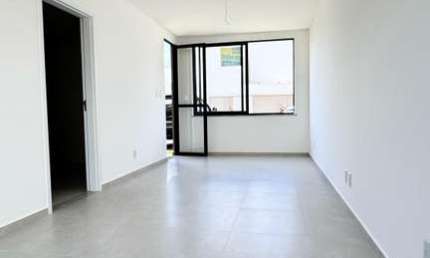 Casa residencial para Venda em condomínio fechado, Sim, Feira de Santana, 4 quartos, 1 suíte, 1 sala, 3 banheiros, 1 vaga, 120m² área total.