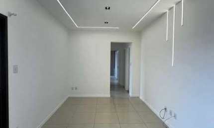 Apartamento na Santa Mônica, 3 Quartos, 1 Suíte, Armários Planejados, para Locação, no Condomínio Dom Vertical, em Feira de Santana.