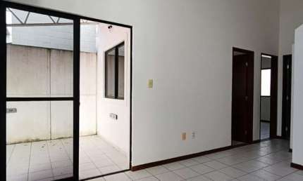 Casa residencial para Locação em condomínio fechado, Santa Mônica, Feira de Santana, 2 quartos, 1 suíte, 1 sala, 2 banheiros, 1 vaga, 100m² área total