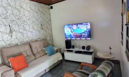 Casa residencial para Venda em rua pública , Cruzeiro, Feira de Santana, 3 quartos, 1 suíte, 1 sala, 2 banheiros, 1 vaga, 144m² área total.
