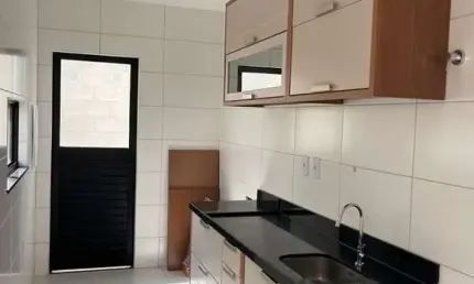 Casa residencial para Venda em condomínio fechado, Sim, Feira de Santana, 2 quartos, 1 suíte, 1 sala, 2 banheiros, 2 vagas,100m² área total.