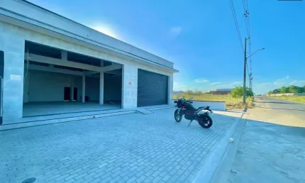 Loja comercial para locação em rua pública, sim, feira de santana, 1 sala, 1 banheiro, 5 vagas, 66,00m² área total.