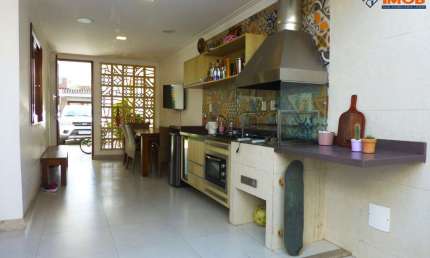 Casa na Santa Mônica II, 3/4, Suíte, Closet, Varanda, Área Gourmet, Quintal, para Venda, no Condomínio Jasper, em Feira de Santana.