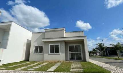 Casa residencial para Venda no condomínio Alameda das Flores, Sim, Feira de Santana, 3 quartos, 1 suíte, 1 sala, 1 banheiro, 2 vagas