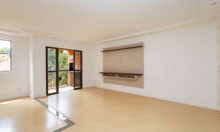 Apartamento com 3 quartos à venda na Rua Jorge Bonn, 231, Tingui, Curitiba