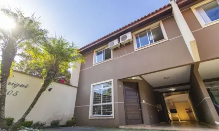 Casa com 3 quartos à venda na Rua Desembargador Cid Campelo, 8105, Cidade Industrial, Curitiba