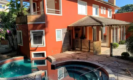 Casa com 4 quartos à venda na Rua Theodoro Makiolka, 1060, Santa Cândida, Curitiba