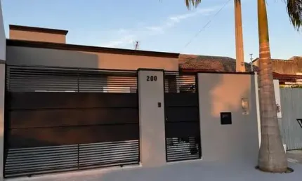 Casa para venda, 2 Quartos, 1 Banheiro, 140m² e 2 vagas - Jacareí