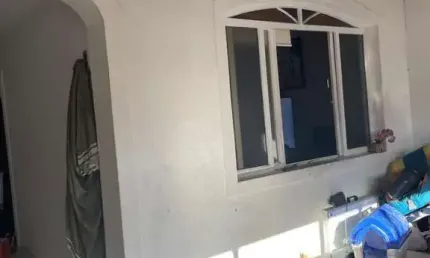 Linda casa térrea, Jd. Morumbi, 3 dormitórios sendo 1 suíte.