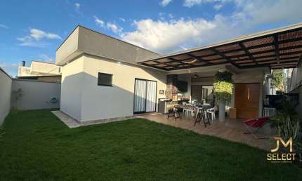 Casa de condomínio térrea de 300m² no Terras do Vale