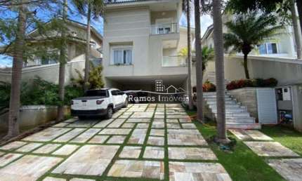 Casa com 3 quartos à venda na Avenida Cianita, Perová, Arujá