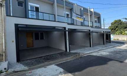 Sobrado Novo !!!  Ótima Localização Pronto para Morar