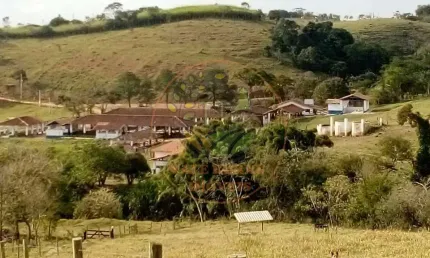 ÓTIMA FAZENDA DE 110 ALQUEIRES NO VALE DO PARAIBA -SP  FA00151