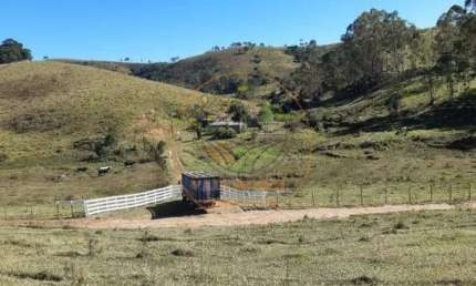 Terreno à venda no Centro, Lorena 