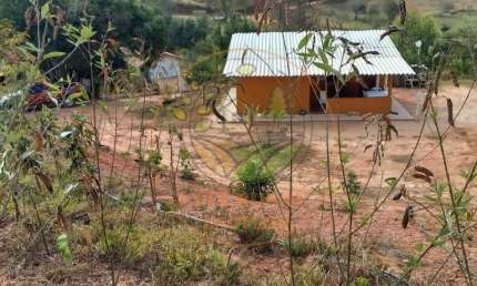 EXCELENTE SÍTIO EM PARAÍSOPOLIS DE 48.000 M² COM POMAR, RIACHO E PASTO! ST00091