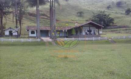 EXCELENTE FAZENDA DE 50 ALQUEIRES NO VALE DO PARAÍBA PARA PECUÁRIA E ENGORDA! FA00083
