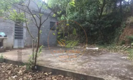 EXCELENTE  CHÁCARA EM CONDOMÍNIO, COM 2.609 M², POÇO ARTESIANO E POMAR! CH00140