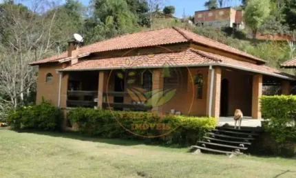 Maravilhosa chácara próxima do centro de sjcampos com piscina, hidro e muito mais! ch00121