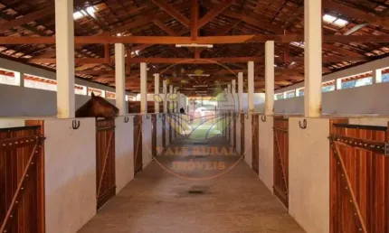 Fazenda com 2 salas à venda no Centro, Sapucaí-Mirim 