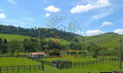 OPORTUNIDADE RURAL! MARAVILHOSO SÍTIO EM CUNHA COM 8,5 ALQUEIRES, RICA EM ÁGUAS !  ST00036