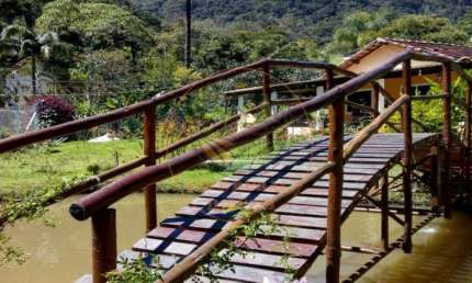 EXCELENTE CHÁCARA NO SUL DE MINAS, ESCRITURADA, COM POMAR E RICA EM ÁGUAS! CH00059