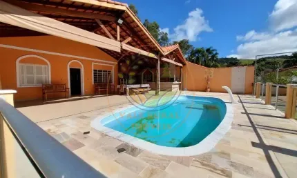 MARAVILHOSA CHÁCARA EM STA BRANCA COM PISCINA E ACESSO DIRETO À REPRESA! CH00008